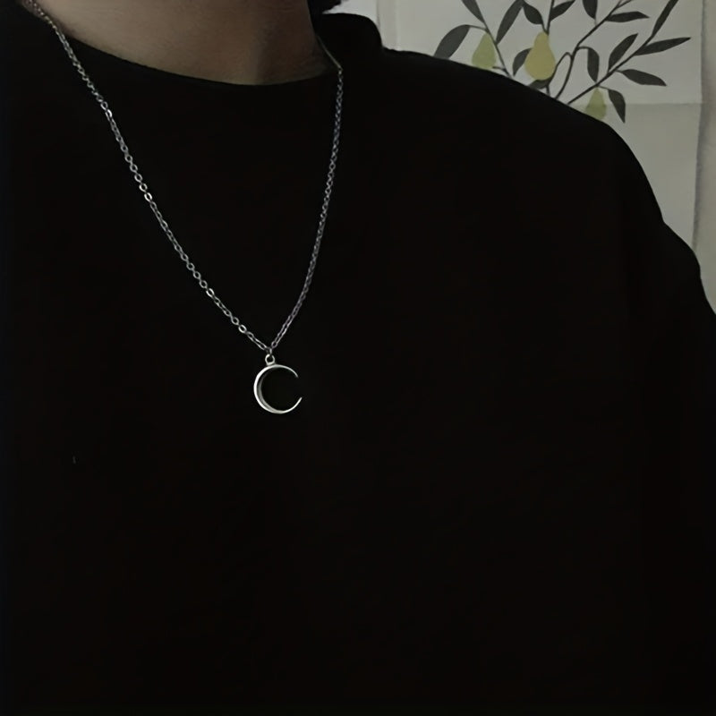 Moon Necklace: Simple, Elegant, Punk, Hip-Hop