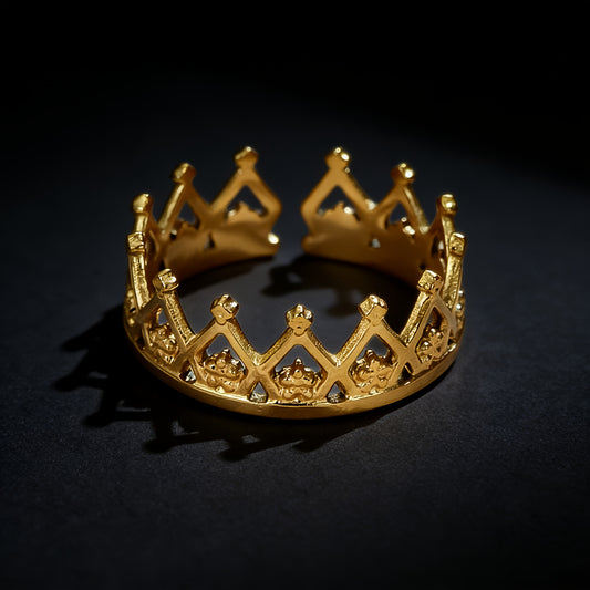 A Vintage Palace-Style Hollow Crown Design Open Ring